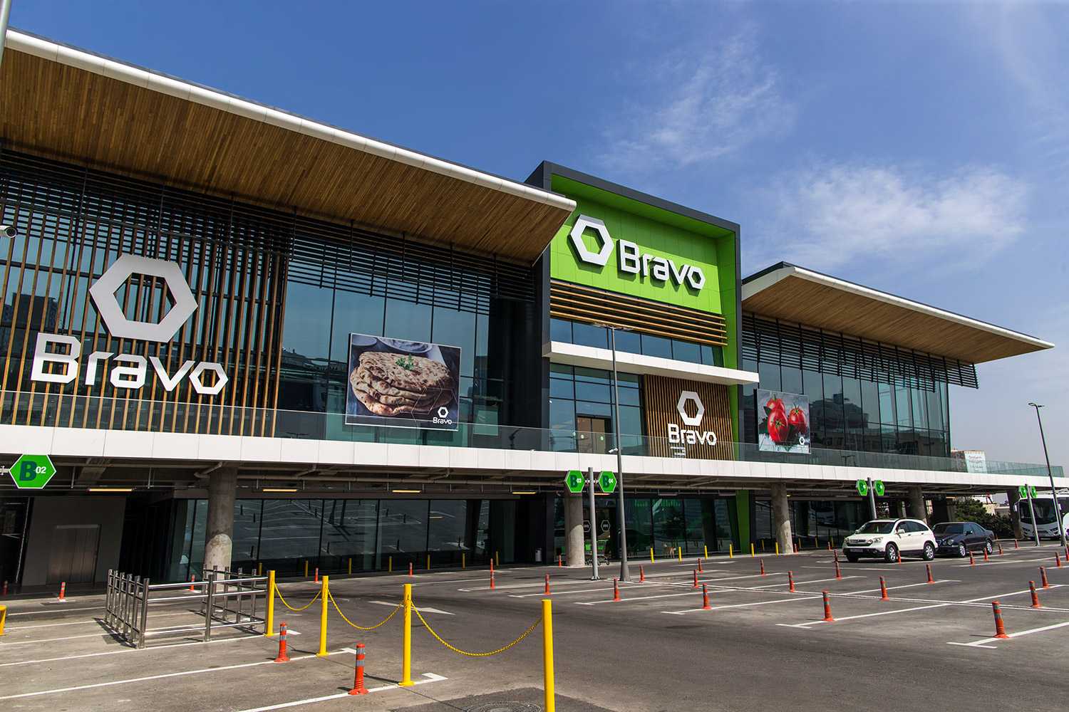Bravo Hypermarket
